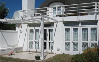 3 Bedroom Apartment in St Francis Court