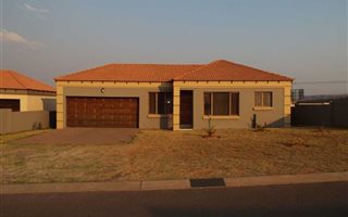 3 Bedroom Townhouse in Jackaroo Park