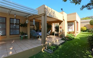 3 Bedroom Cluster in Boskruin