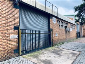 360 m² Industrial space in New State Area