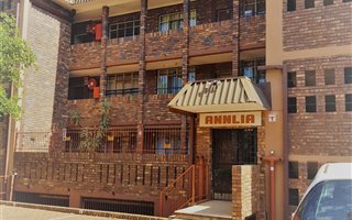 2 Bedroom Flat in Wonderboom AH