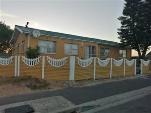 3 Bed House in Devon Park