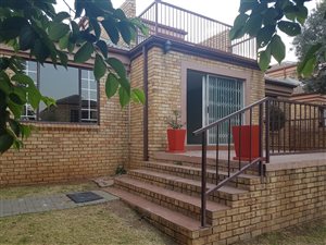 3 Bed Townhouse in Amorosa