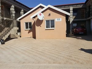 1 Bed Apartment in Protea Glen
