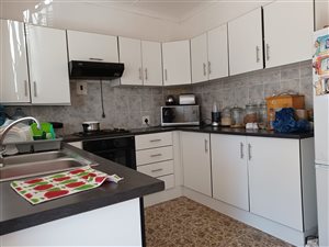 3 Bed House in Morningside