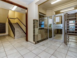 1 Bed Flat in Johannesburg Central