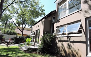 4 Bedroom House in Brooklyn