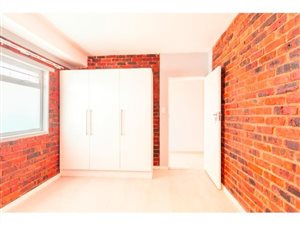 1 Bed Apartment in Ferndale