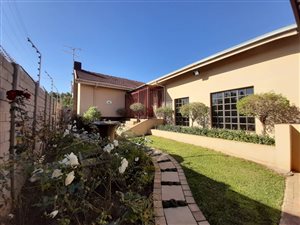 2 m² Commercial space in Waterkloof Ridge