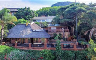 3 Bedroom House in Kosmos