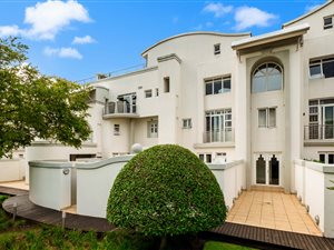 2 Bed Townhouse in Illovo