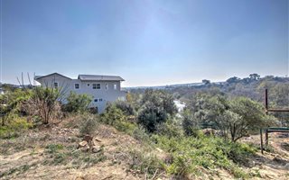 703 m² Land available in Helderfontein Estate