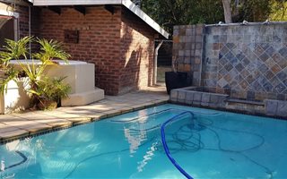 4 Bedroom House in Beverley Hills