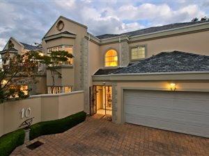 4 Bed House in Melrose North