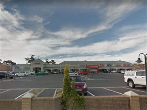 143.850006103516 m² Retail Space in Sonstraal