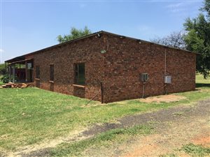 1.8 ha Farm in Mamogaleskraal A H