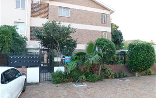 2 Bedroom Apartment in Wynberg