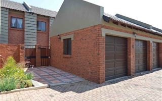 2 Bedroom Townhouse in Boardwalk