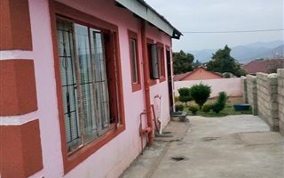 3 Bedroom House in Matsulu