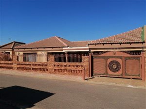 4 Bed House in Mamelodi East