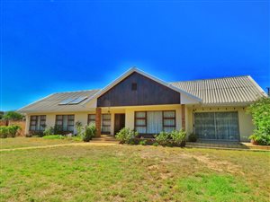 4 Bed House in Uniondale