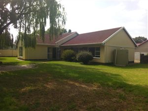 4 Bed House in Brackenhurst