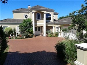 4 Bedroom Townhouse in Hillcrest Central