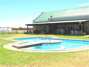 70 ha Farm in Riebeek Kasteel