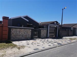 3 Bed House in Philippi