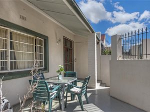 2 Bed House in Brixton