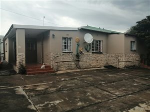 3 Bed House in Rensburg
