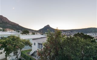 2 Bedroom Apartment in Vredehoek