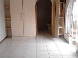 1 Bed House in Kensington