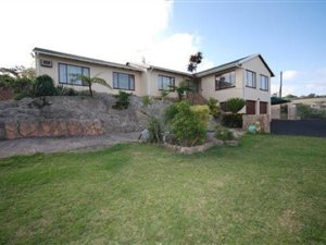 4 Bedroom House in Dawncliffe