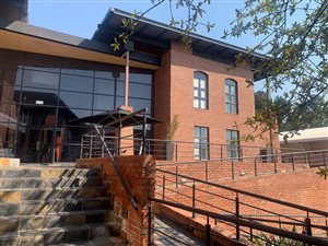 1511 m² Commercial space in Paulshof