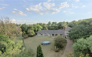 1.4 ha Farm with House in Glen Austin AH
