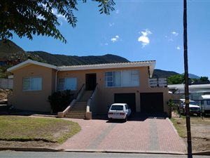 4 Bed House in Panorama