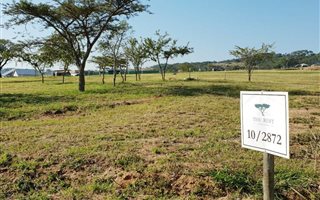 1384 m² Land available in Sonheuwel