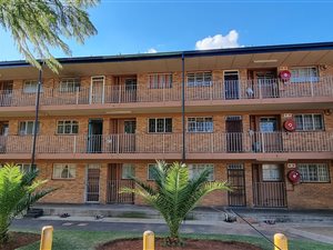2 Bed Apartment in Crown Gardens