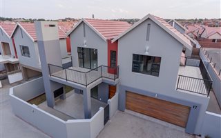 3 Bedroom Townhouse in Wild Olive Estate