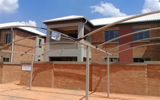 2 Bedroom Townhouse in Andeon AH