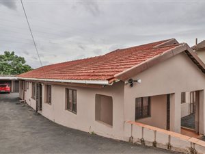 4 Bed House in Mobeni