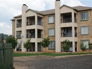 3 Bed Apartment in Wilgeheuwel