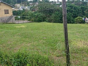 1698 m² Land available in High Ridge