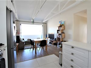 3 Bed Apartment in Claremont Upper