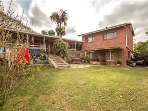 4 Bed House in Yellowwood Park