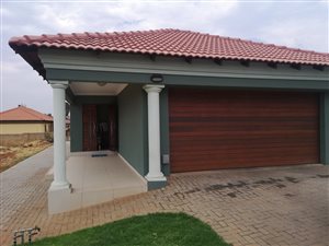 4 Bed House in Amandasig