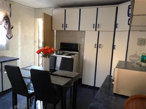 2 Bed Flat in Greenbury