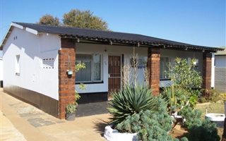 2 Bedroom House in Randlespark
