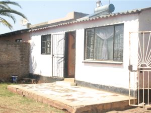 2 Bed House in Eldorado Park